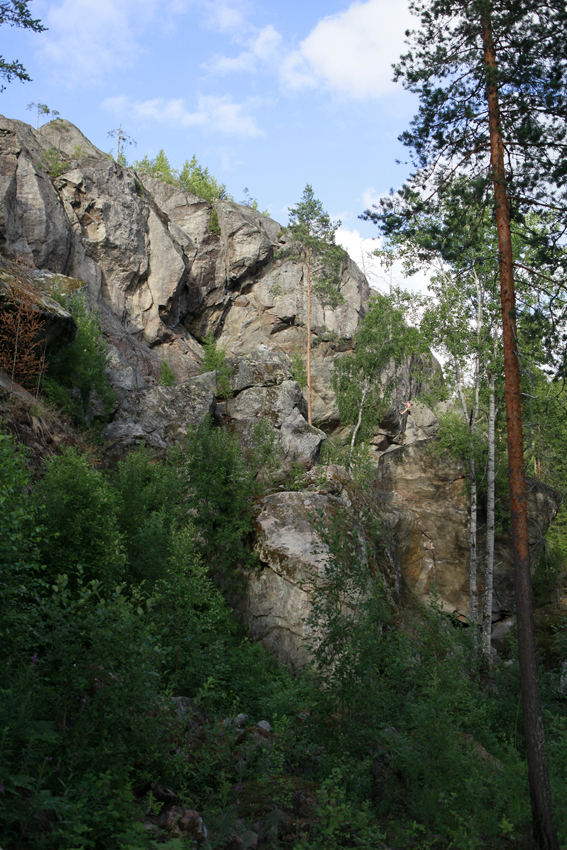 Скалы треугольного озера фото